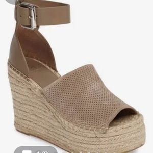 Marc Fisher Espadrille sandal size 7